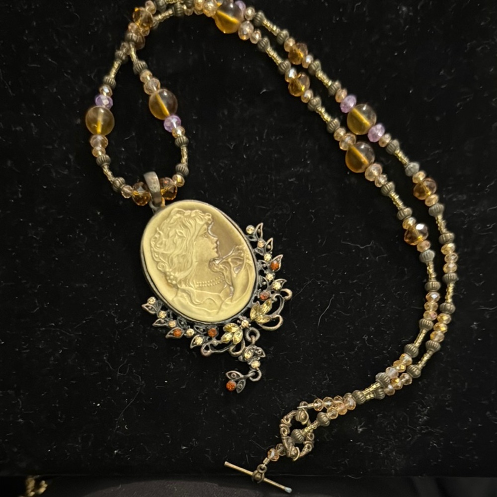Vintage Cameo Type Pendant Necklace with Beaded Chain
